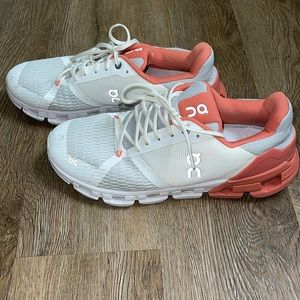 oncloud running sneakers